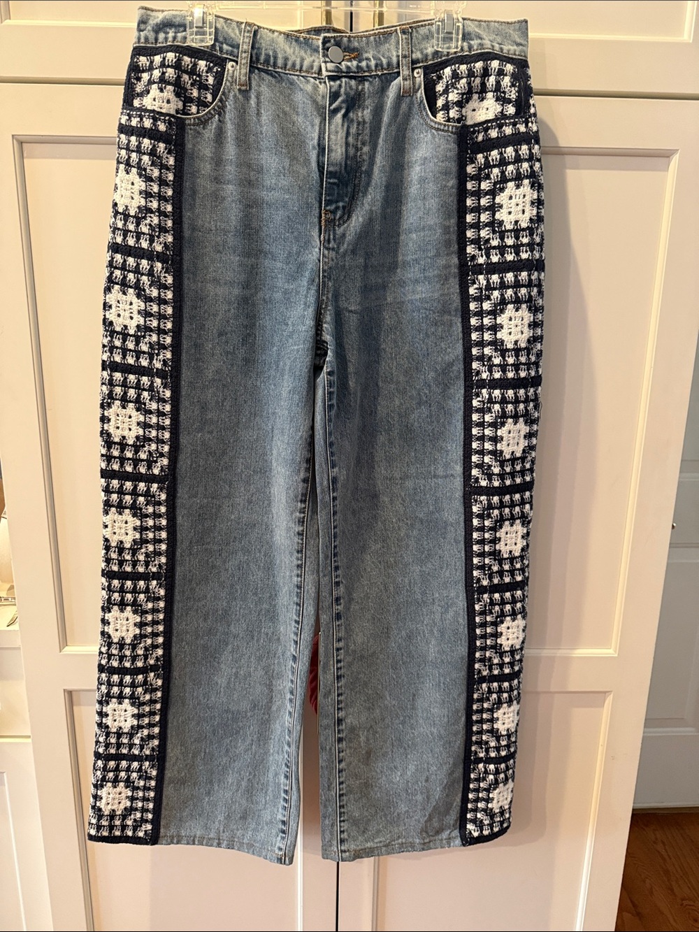 Blue b Denim Jeans with Navy & White Crochet Side Panels large NWT